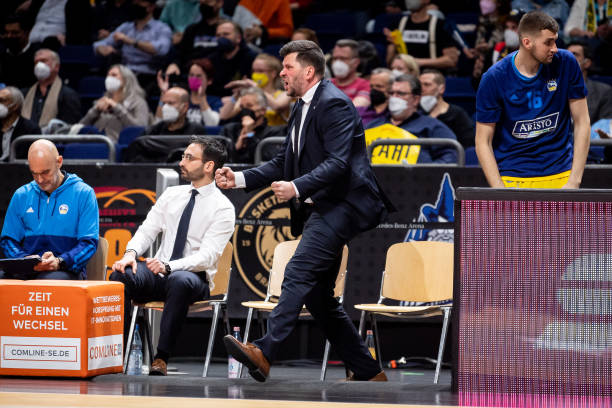 在巴黎圣日 在巴黎圣日