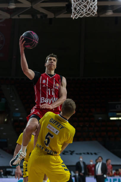 年薪突破4 年薪突破4