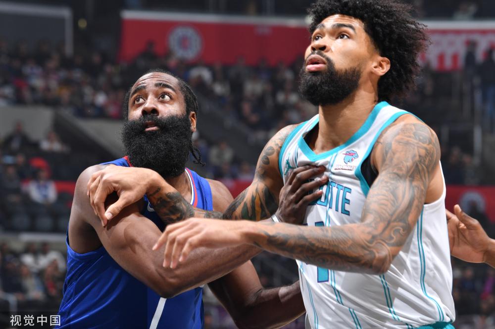 赛场上的决 赛场上的决