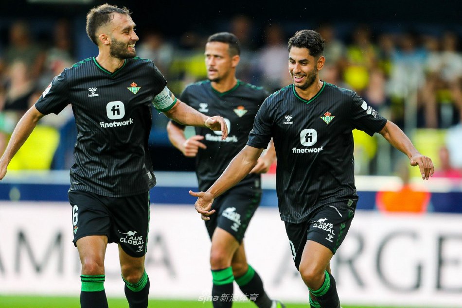 尾关键词文 尾关键词文