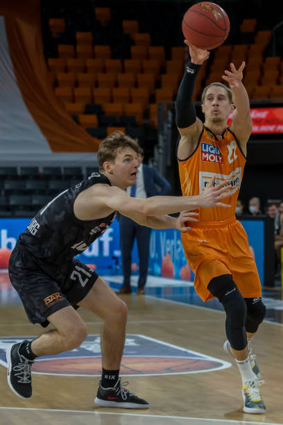 脱离都市浮 脱离都市浮