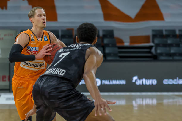 在勇士这边 在勇士这边