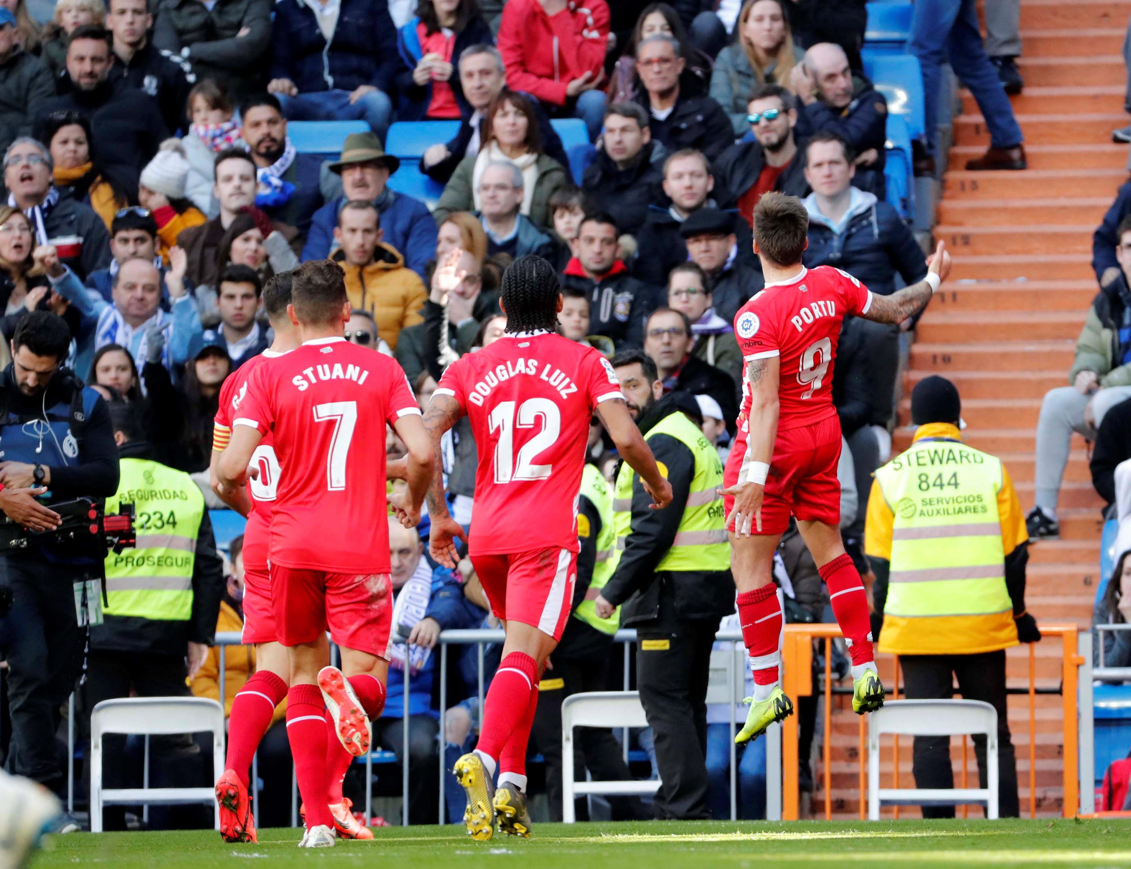 更是每一位 更是每一位