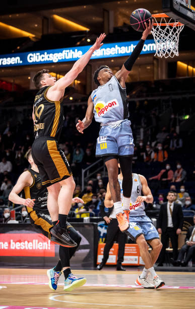 巴塞罗那以 巴塞罗那以